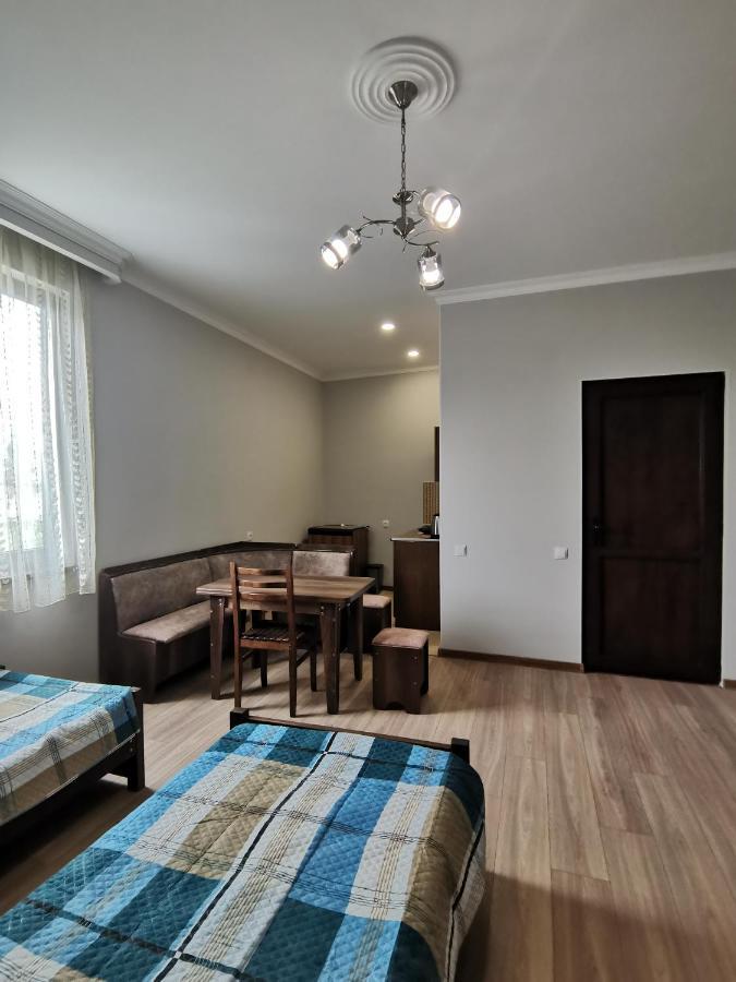 Guest House Eden Tbilisi Esterno foto