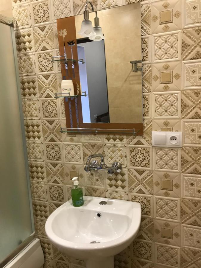 Guest House Eden Tbilisi Esterno foto