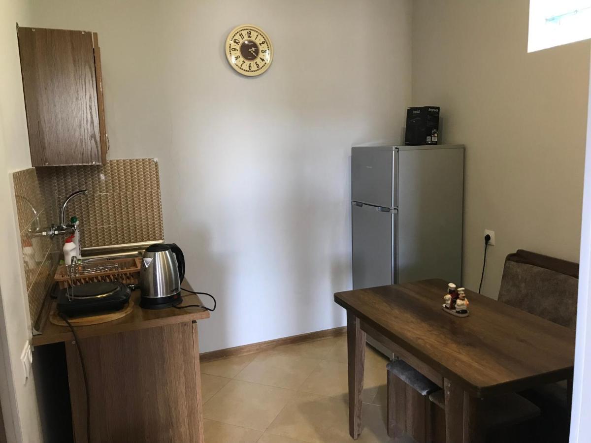 Guest House Eden Tbilisi Esterno foto