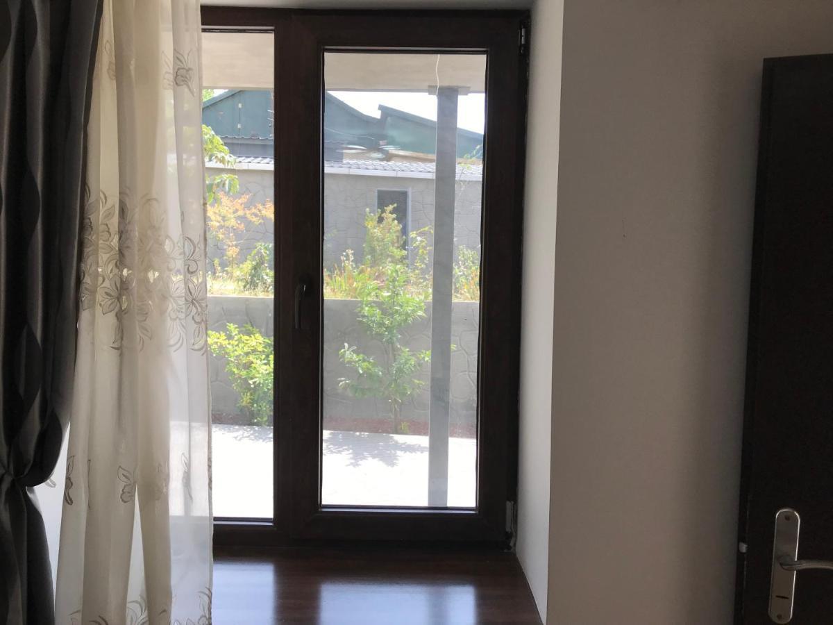 Guest House Eden Tbilisi Esterno foto