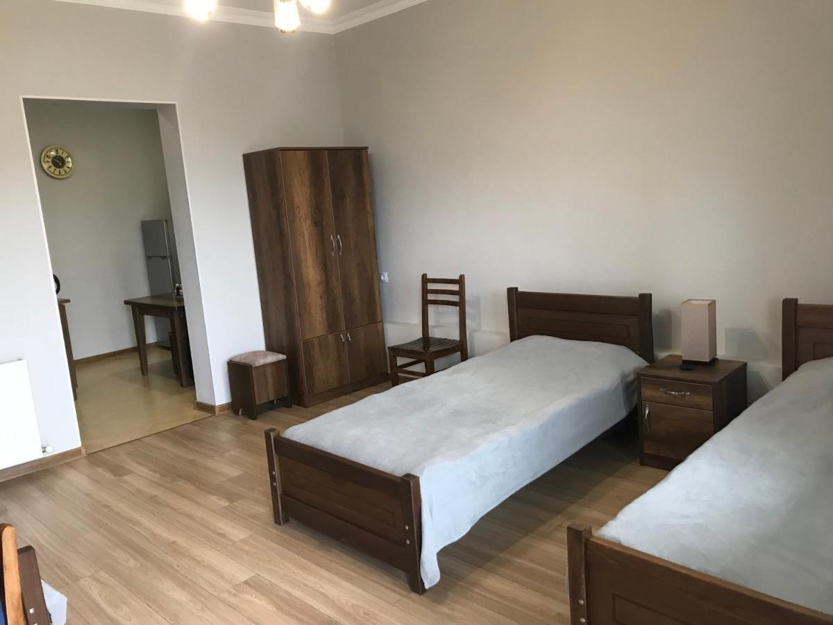 Guest House Eden Tbilisi Esterno foto