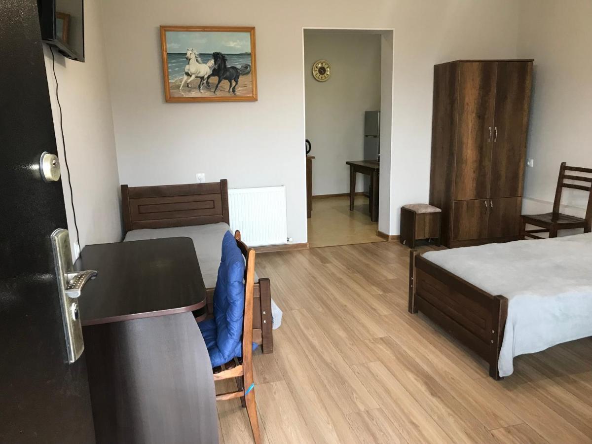 Guest House Eden Tbilisi Esterno foto